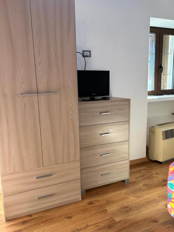 Casa Malva Appartamento Marisa Ed Appartamento Bouganville Cossogno Bagian luar foto